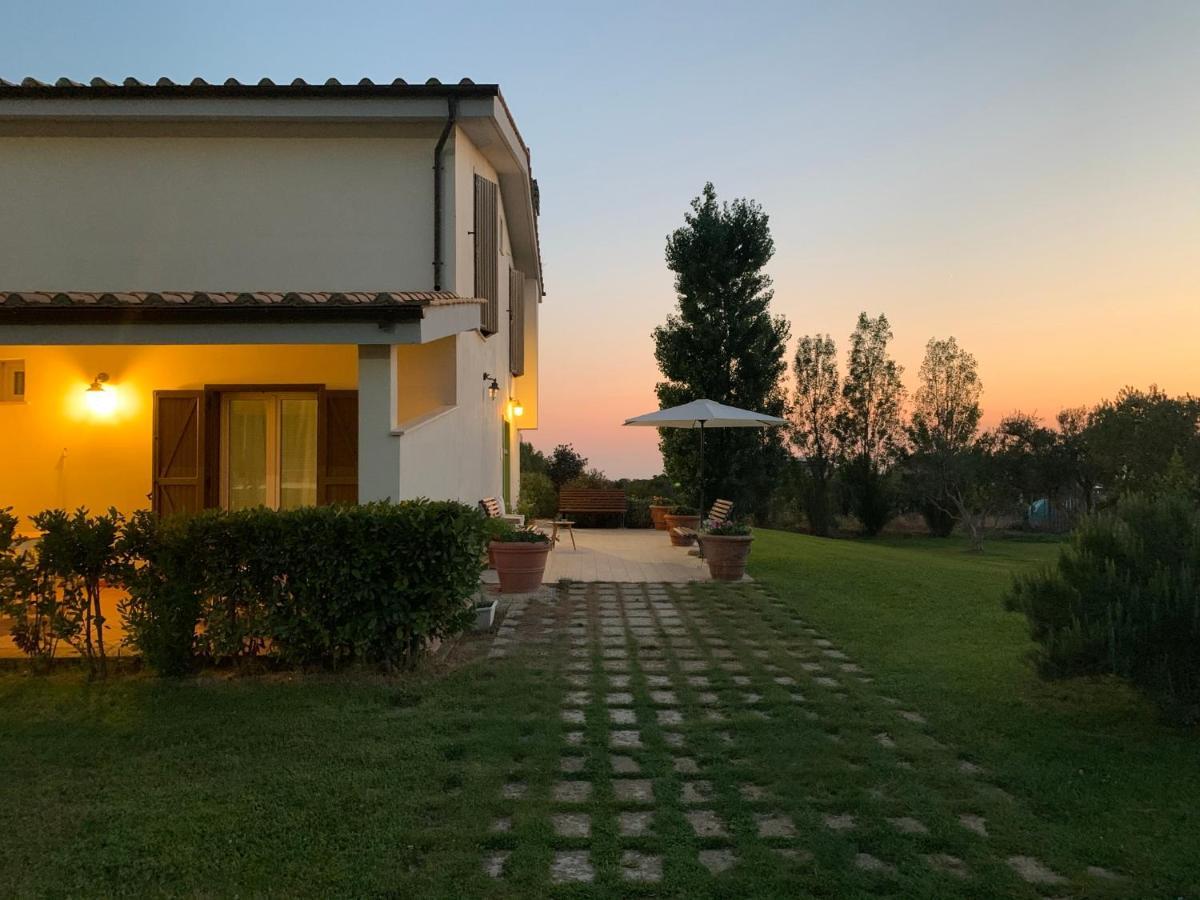 Bed And Breakfast Country Cottage Civitavecchia Exterior photo
